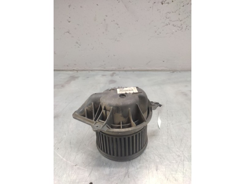 Recambio de ventilador calefaccion para opel movano combi medio 3.5t referencia OEM IAM 059964U  