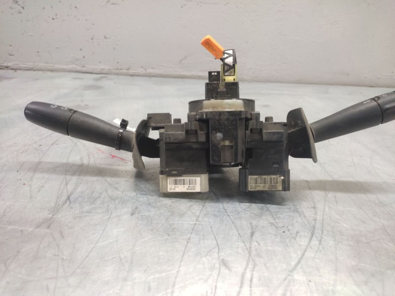 Recambio de mando multifuncion para opel movano combi medio 3.5t referencia OEM IAM 7700354626  