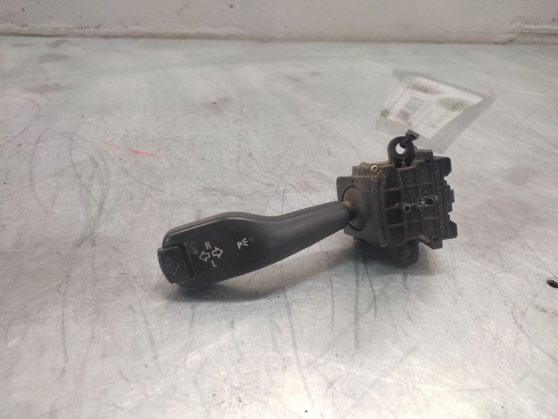 Recambio de mando intermitentes para bmw serie 5 berlina (e39) 530d referencia OEM IAM 8363668K  4 PINS