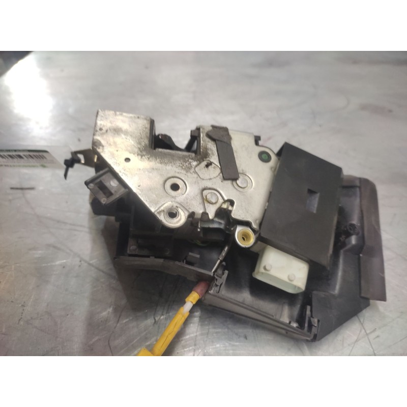 Recambio de cerradura puerta delantera izquierda para bmw serie 5 berlina (e39) 530d referencia OEM IAM 67118352165  4 PINS