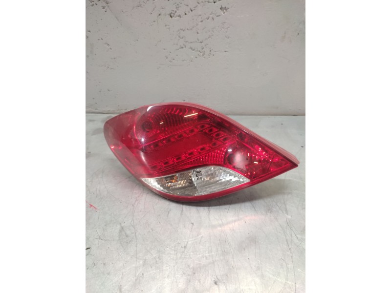 Recambio de piloto trasero izquierdo para peugeot 207 x-line referencia OEM IAM   