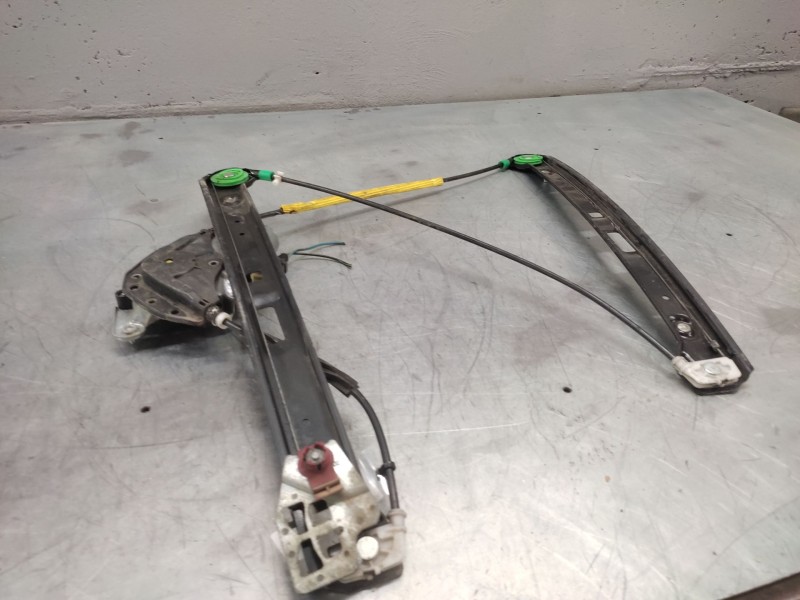 Recambio de elevalunas delantero izquierdo para bmw serie 3 berlina (e46) 318d referencia OEM IAM 676283620630  
