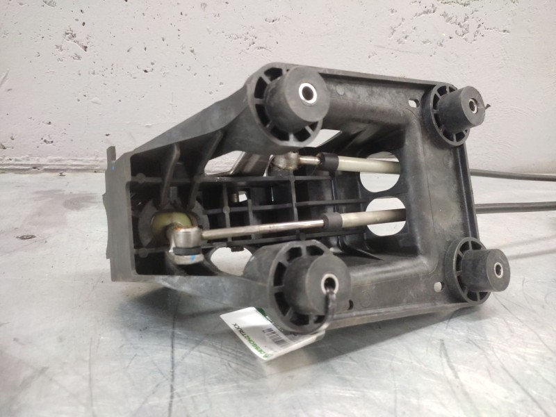 Recambio de palanca cambio para peugeot 207 urban referencia OEM IAM 9684489580  