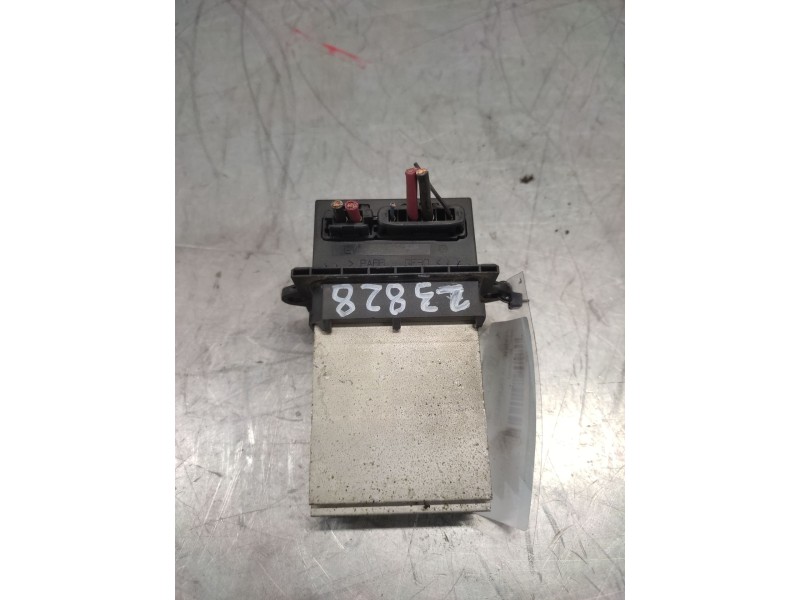 Recambio de resistencia calefaccion para opel movano combi medio 3.5t referencia OEM IAM 661747LD  