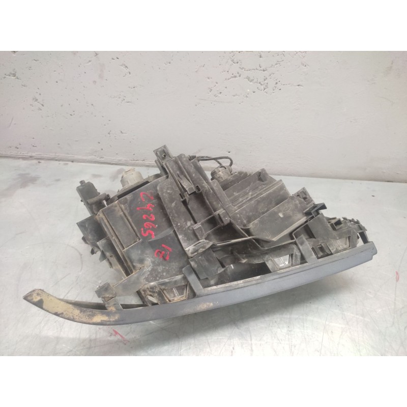 Recambio de faro izquierdo para bmw serie 3 berlina (e46) 2.0 16v diesel cat referencia OEM IAM 63126906493  