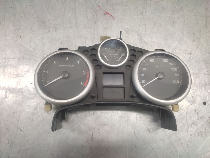Recambio de cuadro instrumentos para peugeot 207 urban referencia OEM IAM 9662904680  