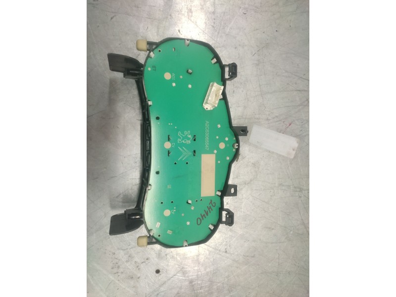 Recambio de cuadro instrumentos para peugeot 207 urban referencia OEM IAM 9662904680  