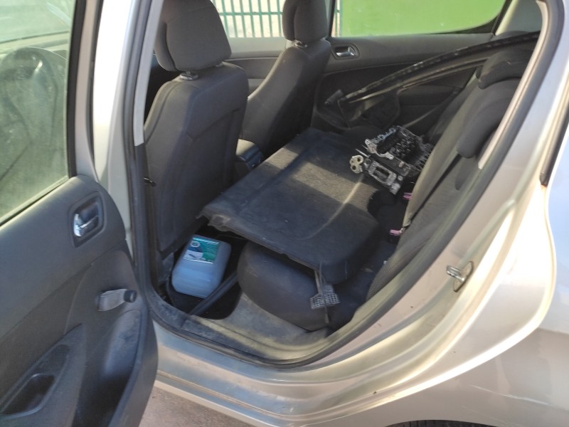 peugeot 308 del año 2008