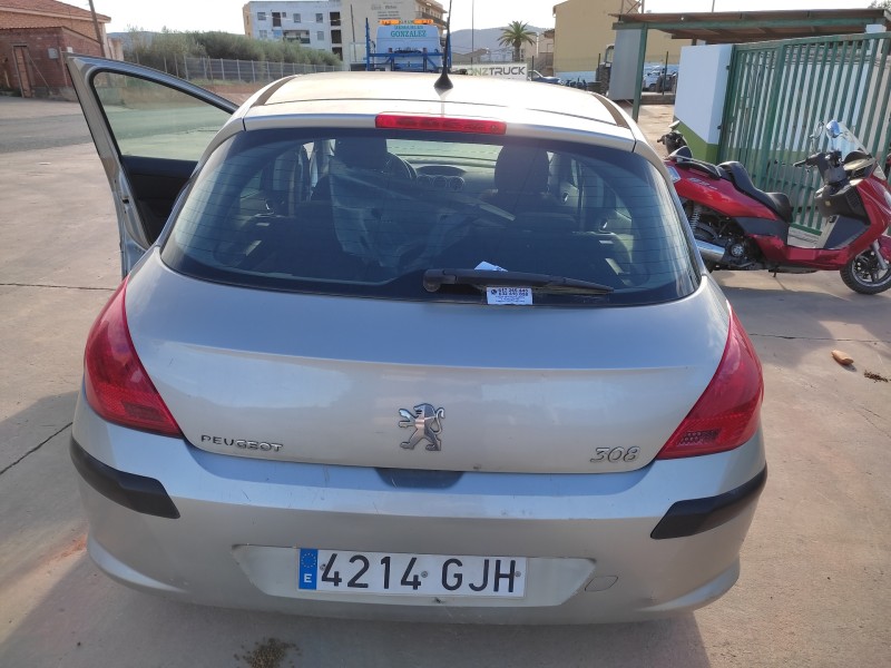 peugeot 308 del año 2008