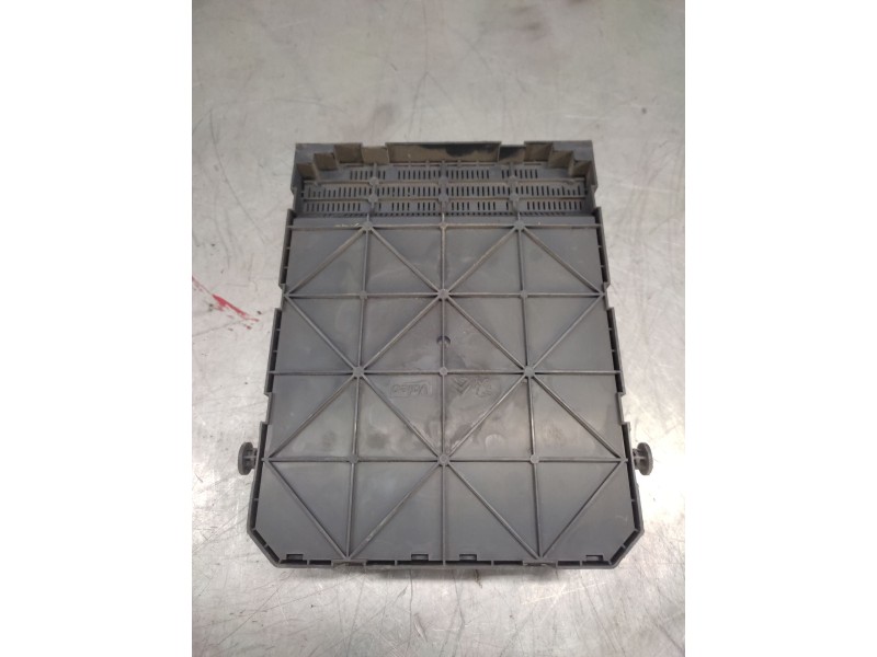 Recambio de caja reles / fusibles para peugeot 308 confort referencia OEM IAM 9663798180  bsi