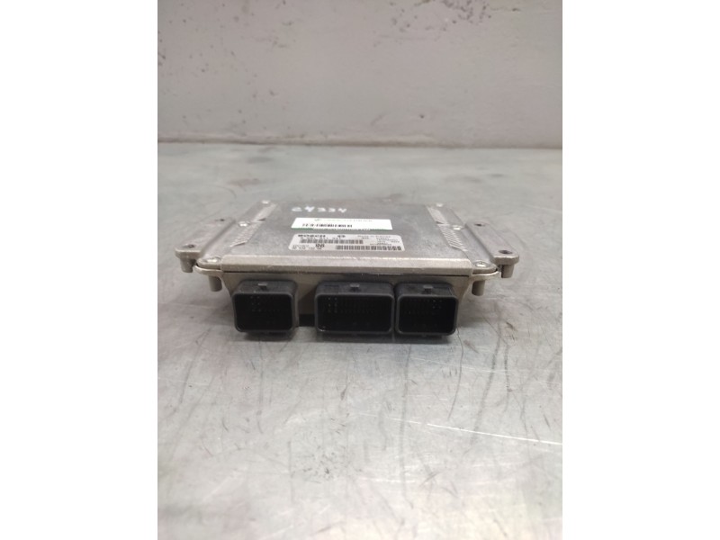 Recambio de centralita motor uce para peugeot 307 (s1) xr clim referencia OEM IAM 9640938680  