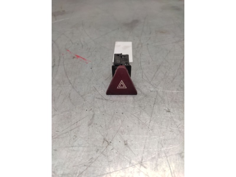 Recambio de warning para peugeot 307 (s1) xr clim referencia OEM IAM 9643219577  