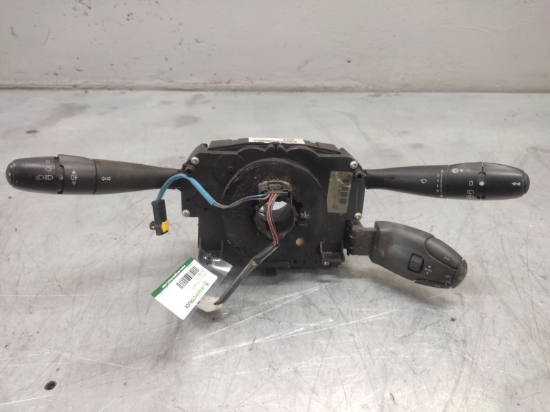 Recambio de mando multifuncion para peugeot 207 urban referencia OEM IAM 96657288XT  