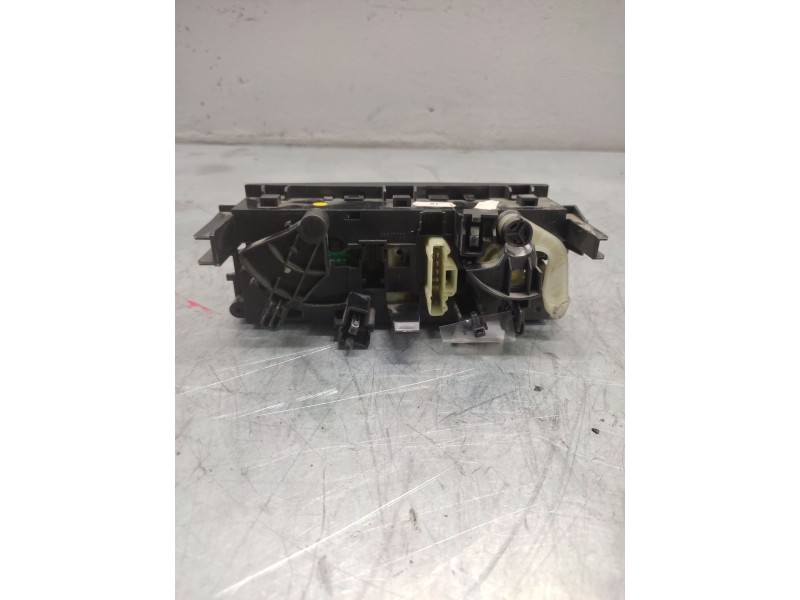 Recambio de mando calefaccion / aire acondicionado para peugeot 207 urban referencia OEM IAM N102080F  69910004