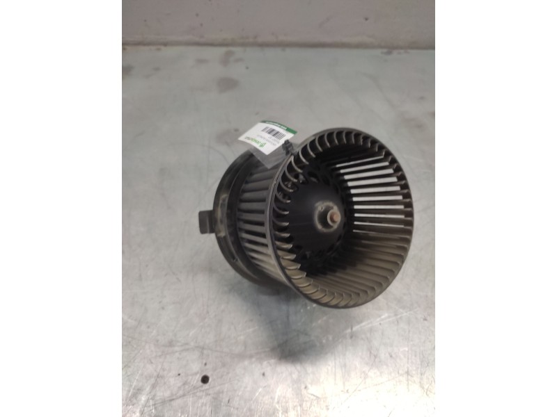 Recambio de ventilador calefaccion para peugeot 207 urban referencia OEM IAM  2 PINS 
