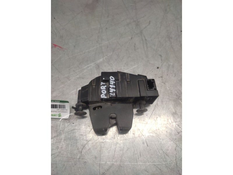 Recambio de cerradura maletero / porton para peugeot 207 urban referencia OEM IAM 9660403980  3 PINS