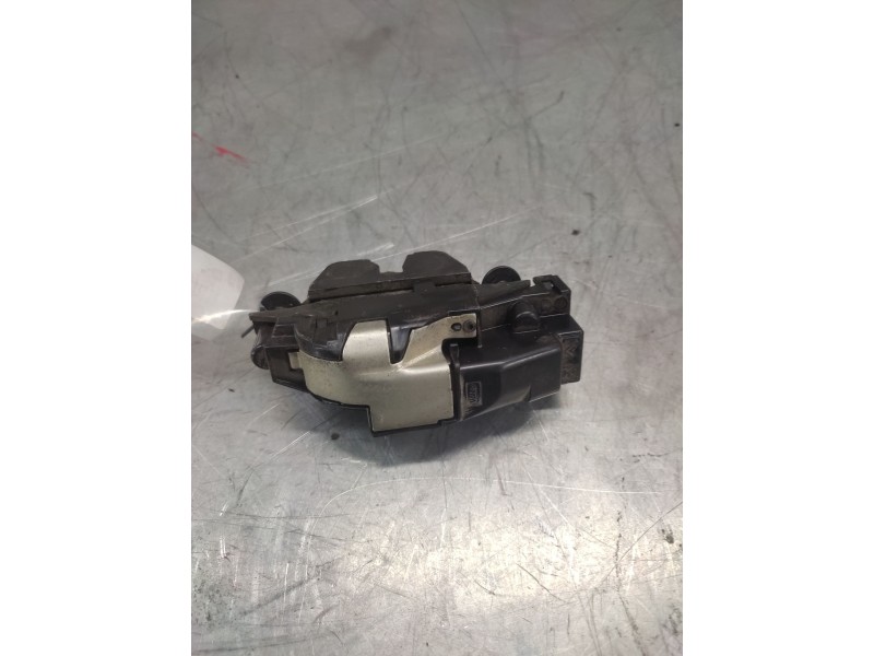 Recambio de cerradura maletero / porton para peugeot 207 urban referencia OEM IAM 9660403980  3 PINS