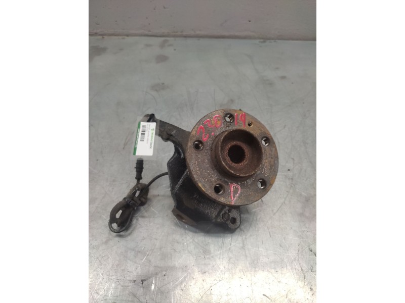 Recambio de mangueta delantera derecha para opel vivaro 1.9 cdti cat (f9q-760 / l08) referencia OEM IAM   