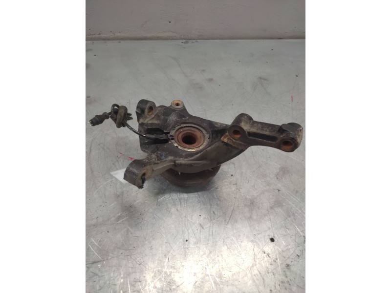 Recambio de mangueta delantera derecha para opel vivaro 1.9 cdti cat (f9q-760 / l08) referencia OEM IAM   