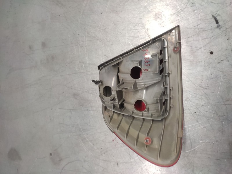 Recambio de piloto trasero derecho para bmw serie 3 berlina (e46) 2.0 16v diesel cat referencia OEM IAM   