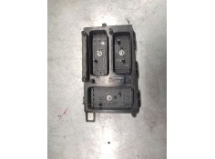 Recambio de caja reles / fusibles para opel astra h berlina 1.7 16v cdti referencia OEM IAM 743381   2