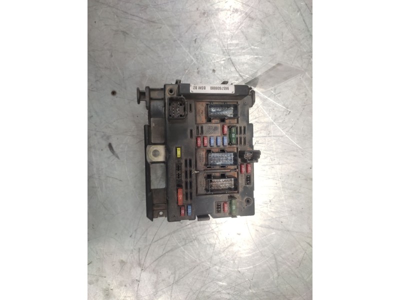 Recambio de caja reles / fusibles para peugeot 307 (s1) xr clim plus referencia OEM IAM   