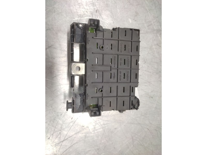 Recambio de caja reles / fusibles para peugeot 307 (s1) xr clim plus referencia OEM IAM   