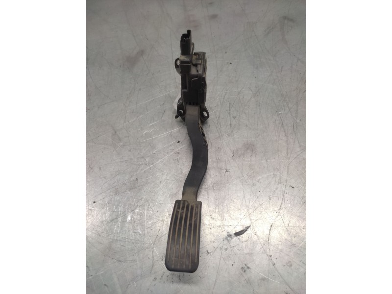 Recambio de potenciometro pedal para peugeot 207 urban referencia OEM IAM 9681844080  6 PINS