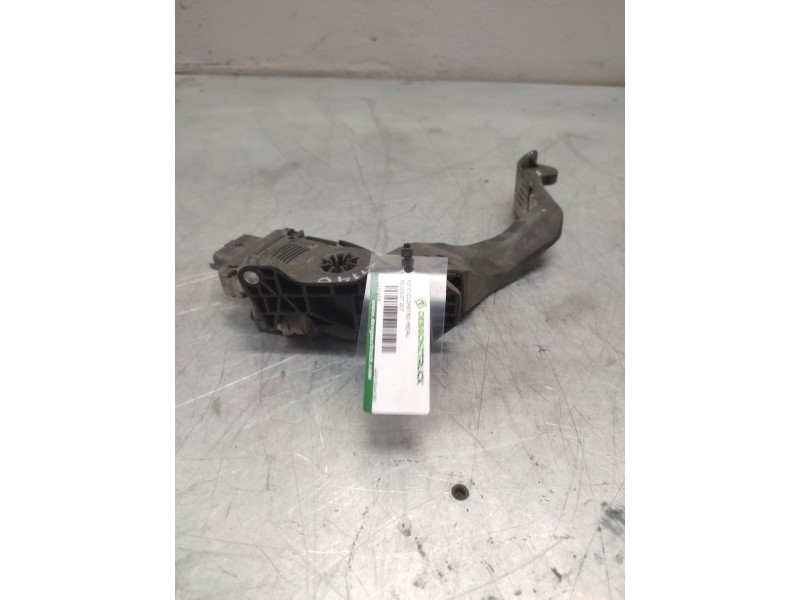 Recambio de potenciometro pedal para peugeot 207 urban referencia OEM IAM 9681844080  6 PINS