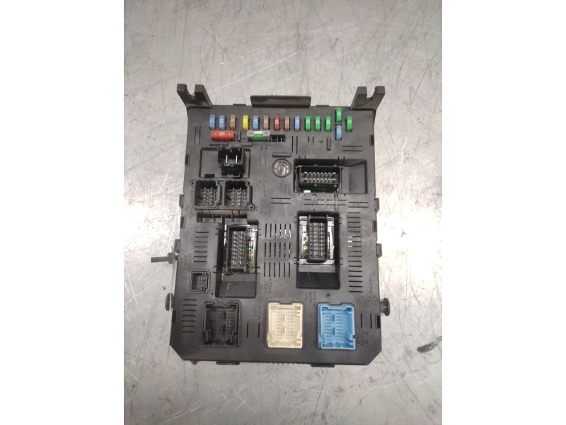 Recambio de caja reles / fusibles para peugeot 307 sw (3h) 1.6 16v referencia OEM IAM 281197321A  