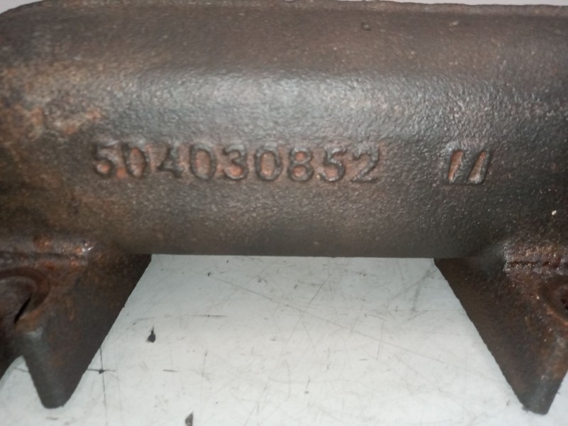 Recambio de colector escape para iveco stralis (as) 12.9 diesel referencia OEM IAM 504030852  