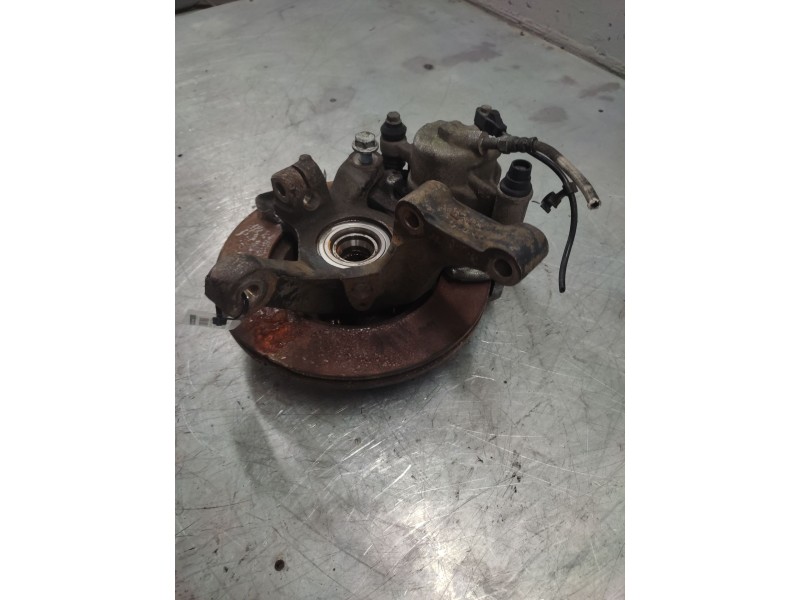 Recambio de mangueta delantera derecha para mercedes-benz vito marco polo (638) 112 cdi referencia OEM IAM   