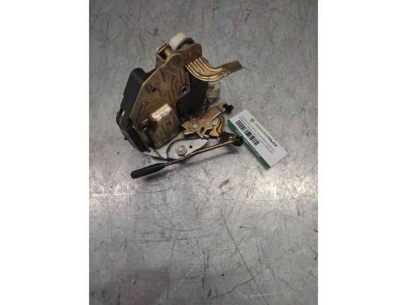 Recambio de cerradura puerta delantera derecha para mercedes-benz clase c (w201) berlina referencia OEM IAM   