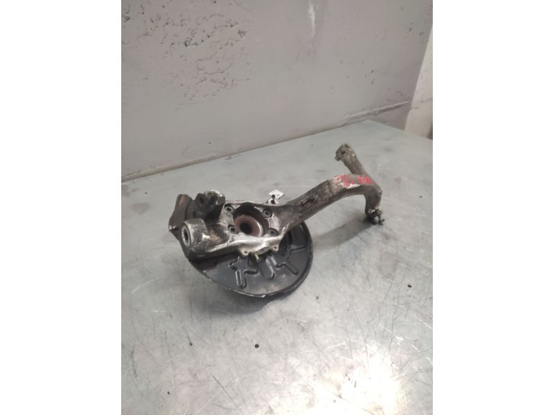 Recambio de mangueta delantera izquierda para audi a4 berlina (8e) 1.9 tdi (96kw) referencia OEM IAM   