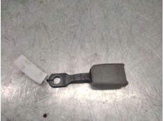 Recambio de enganche de cinturon delantero derecho para daewoo nubira berlina cdx referencia OEM IAM   