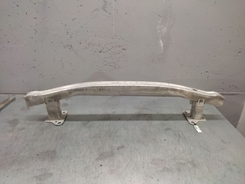 Recambio de refuerzo paragolpes delantero para renault scenic ii 1.9 dci diesel referencia OEM IAM   