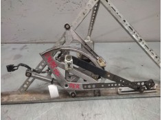 Recambio de elevalunas delantero derecho para mercedes-benz clase c (w201) berlina referencia OEM IAM 0130821072   2