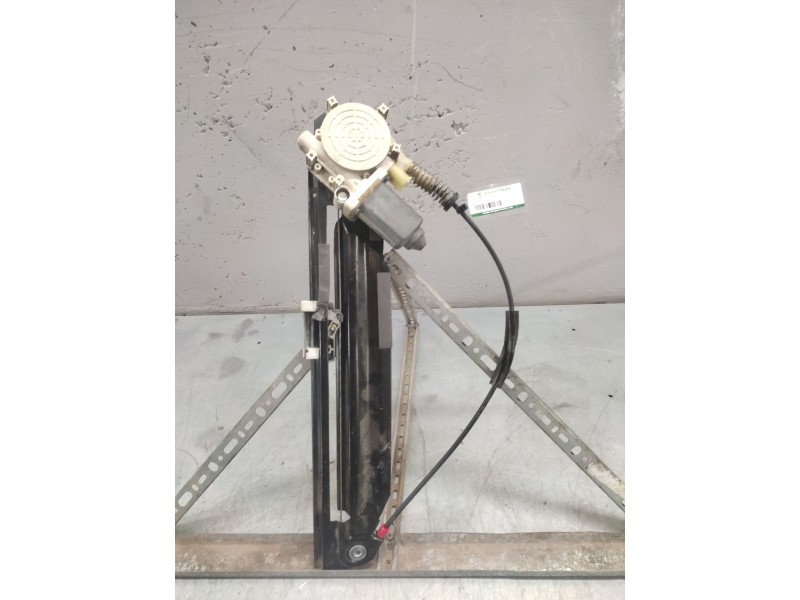 Recambio de elevalunas trasero izquierdo para bmw serie 5 berlina (e39) 530d referencia OEM IAM 67628360512  