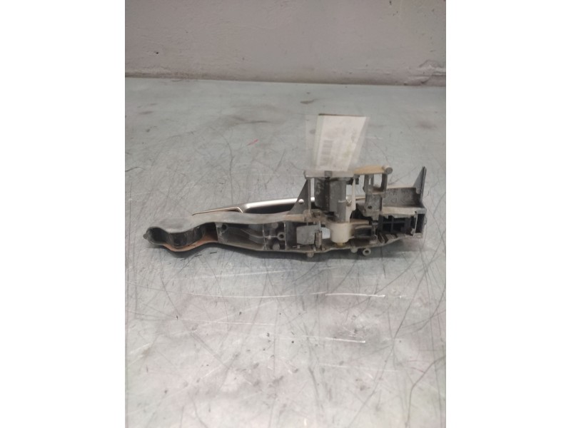 Recambio de maneta exterior delantera derecha para peugeot 308 confort referencia OEM IAM   