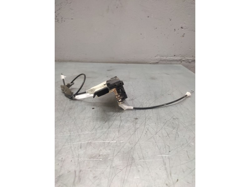 Recambio de cerradura puerta delantera derecha para peugeot 308 premium referencia OEM IAM 567147  6 PINS