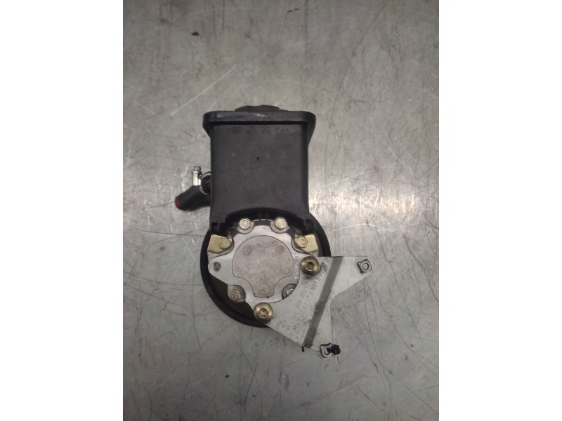 Recambio de bomba servodireccion para bmw serie 5 berlina (e39) 530d referencia OEM IAM   