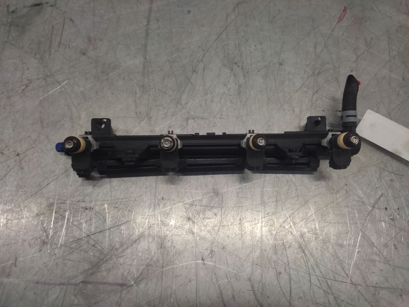 Recambio de rampa inyectora para skoda fabia (6y2/6y3) attractive referencia OEM IAM 036133319BF  