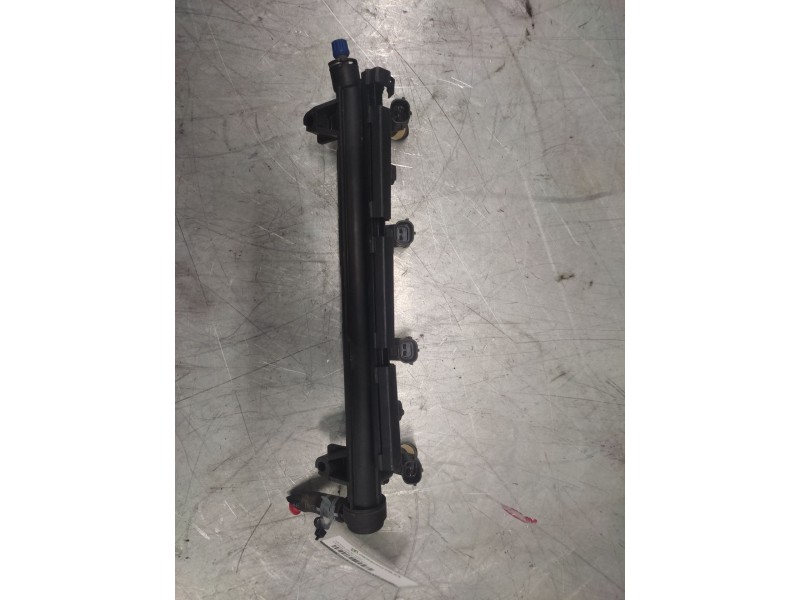 Recambio de rampa inyectora para skoda fabia (6y2/6y3) attractive referencia OEM IAM 036133319BF  