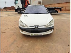 peugeot 206 4-trg. del año 2001