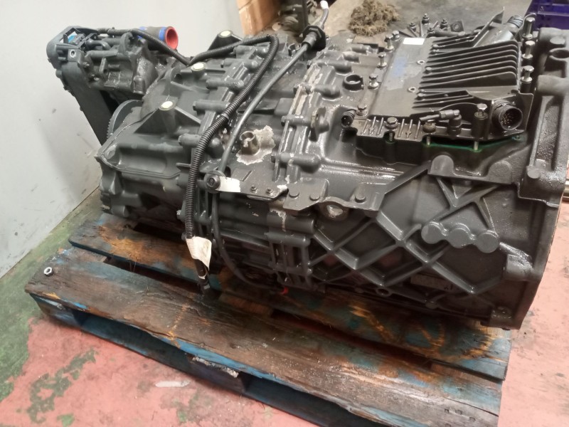 Recambio de caja cambios para iveco stralis (as) 10.3 diesel referencia OEM IAM 12AS2331TD 41289449 1353041023
