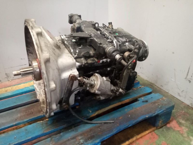 Recambio de caja cambios para volvo fl 612 5.5 diesel referencia OEM IAM FS4106B Y04323 20376964