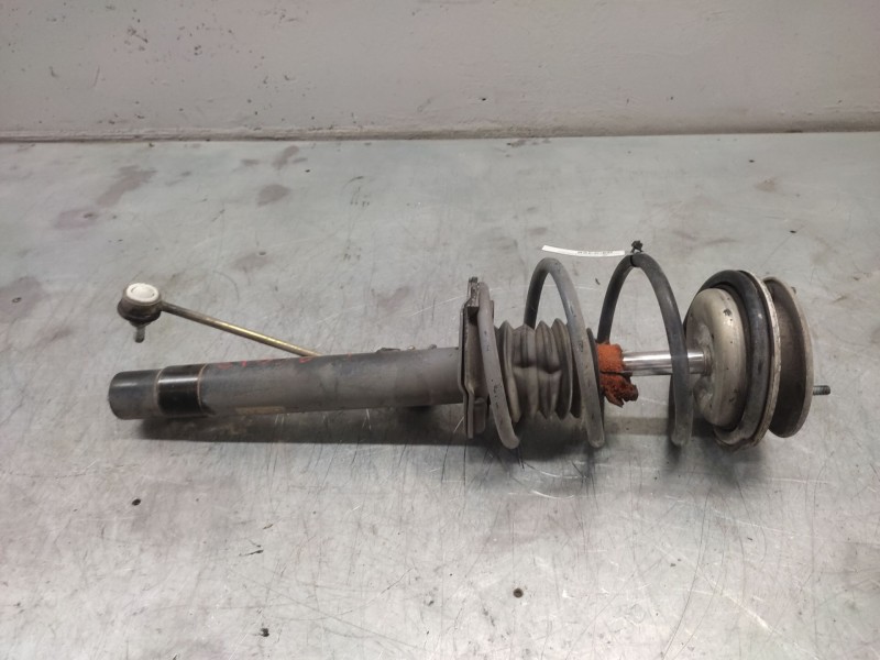 Recambio de amortiguador delantero derecho para bmw serie 3 berlina (e46) 318i referencia OEM IAM 31311096916  