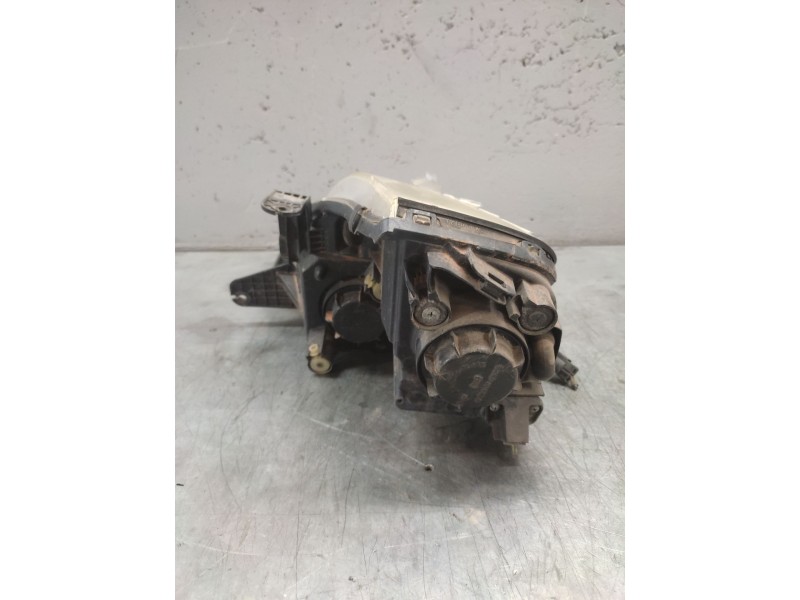 Recambio de faro derecho para ssangyong rexton 290 referencia OEM IAM   