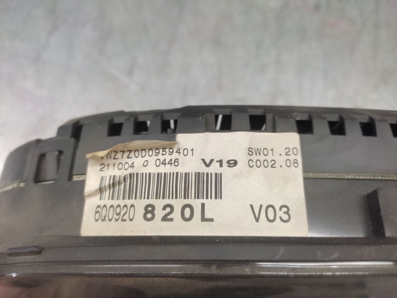 Recambio de cuadro instrumentos para volkswagen polo (9n1) gt referencia OEM IAM 6Q0920820L  