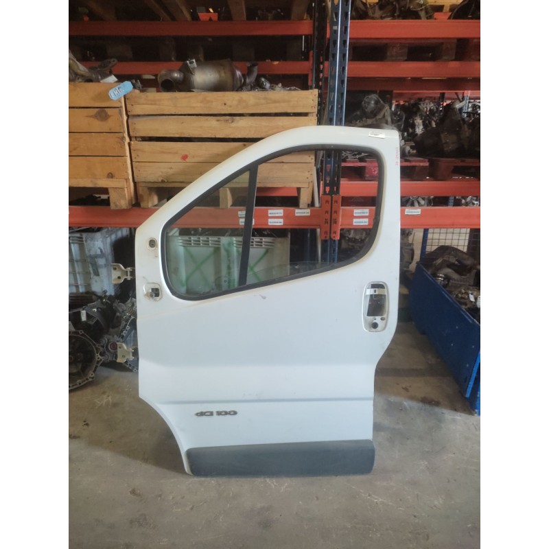 Recambio de puerta delantera izquierda para renault trafic ii furgoneta (fl) 1.9 dci 100 (fl0c) referencia OEM IAM   